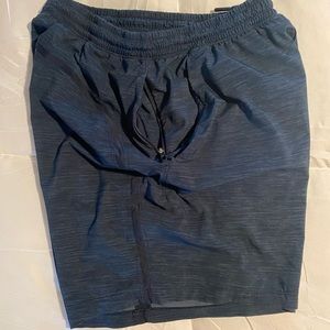 Lululemon shorts, men’s, medium